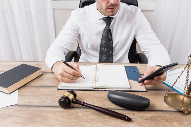 Cuando el ambiente laboral se vuelve responsabilidad: reflexiones desde la trinchera jurídica